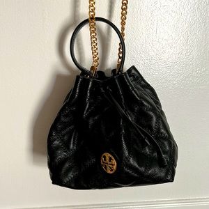 Tory Burch Black Brushed Gold Leather Willa Quilted Bucket Crossbody Bag
